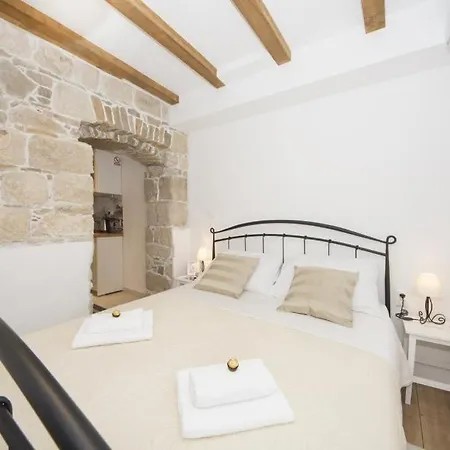 Stone Elegance 3* Split