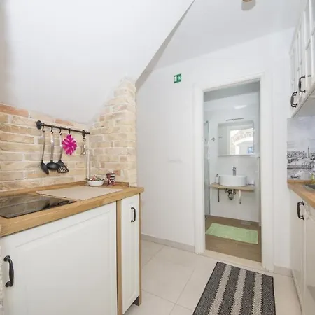 Stone Elegance 3*